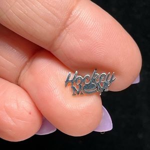 2/22 Hockey mom earrings